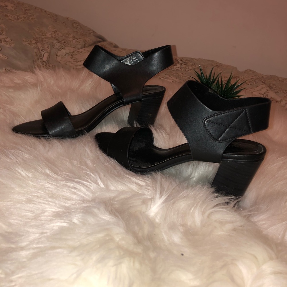 2 strap block heels